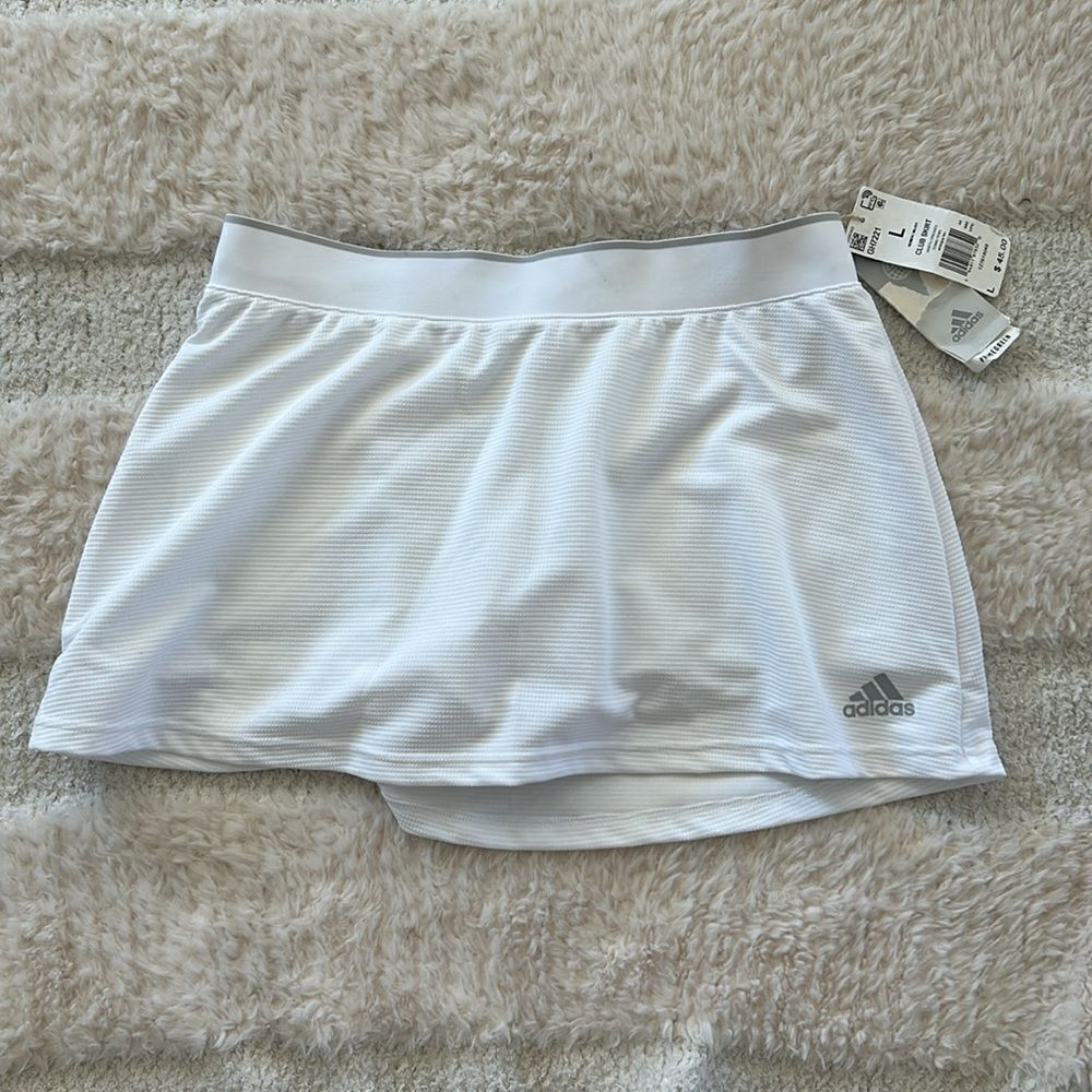adidas Women's Core Club Skirt White, built in shorts, White, Large, NWT
